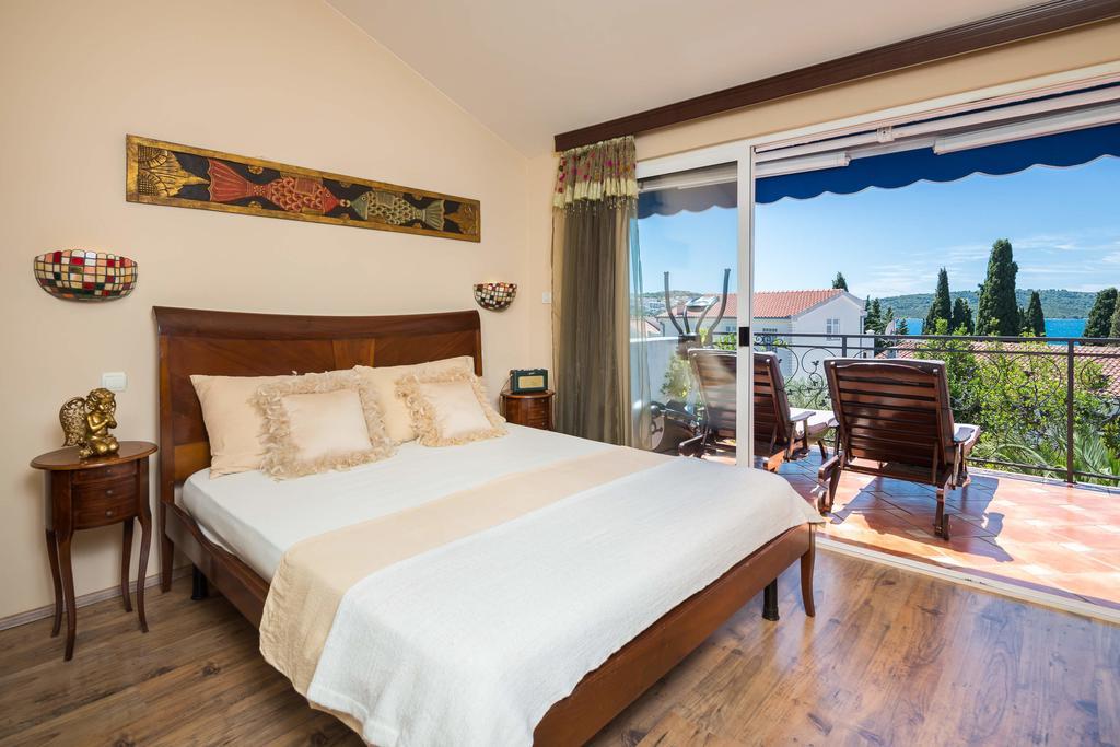 Villa Em Трогир Экстерьер фото