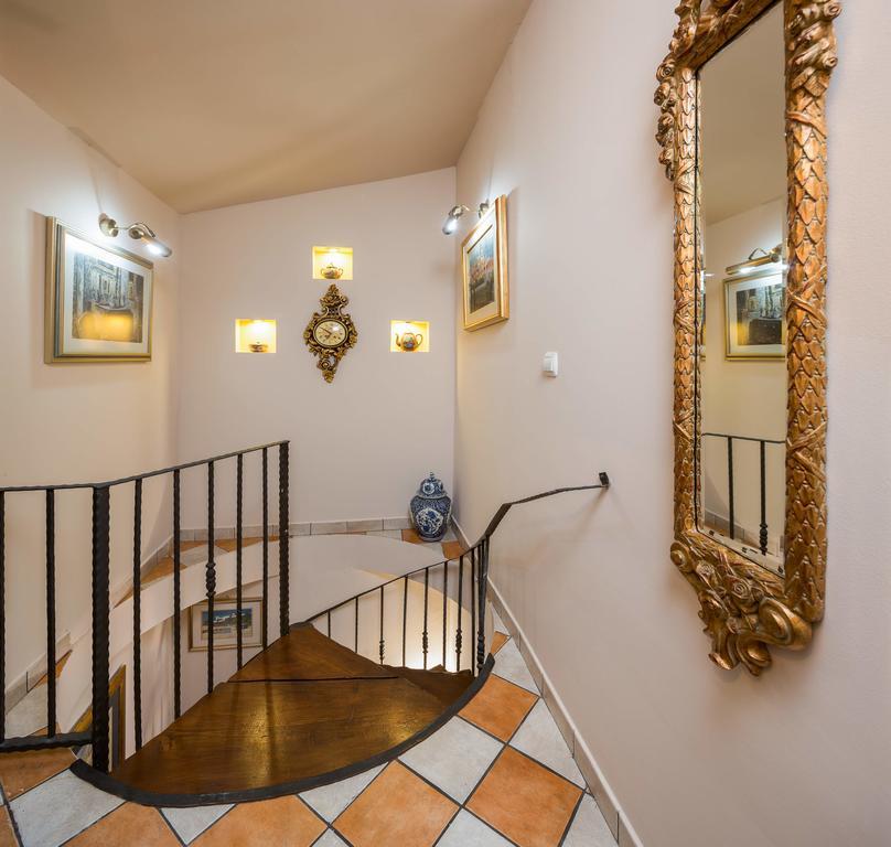 Villa Em Трогир Экстерьер фото