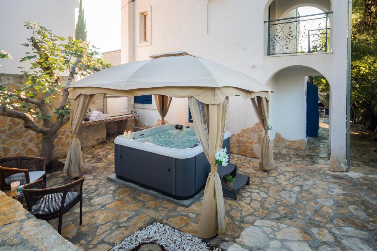 Villa Em Трогир Экстерьер фото